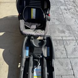 Graco Snug ride Car Seat 