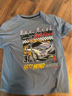 Cars shirt good condition