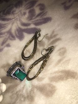 Ring/ earrings