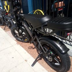 Free Free Helmet When You Buy This Electric Bike Brand New. Only $1499 Or Make $100 Monthly Payments 