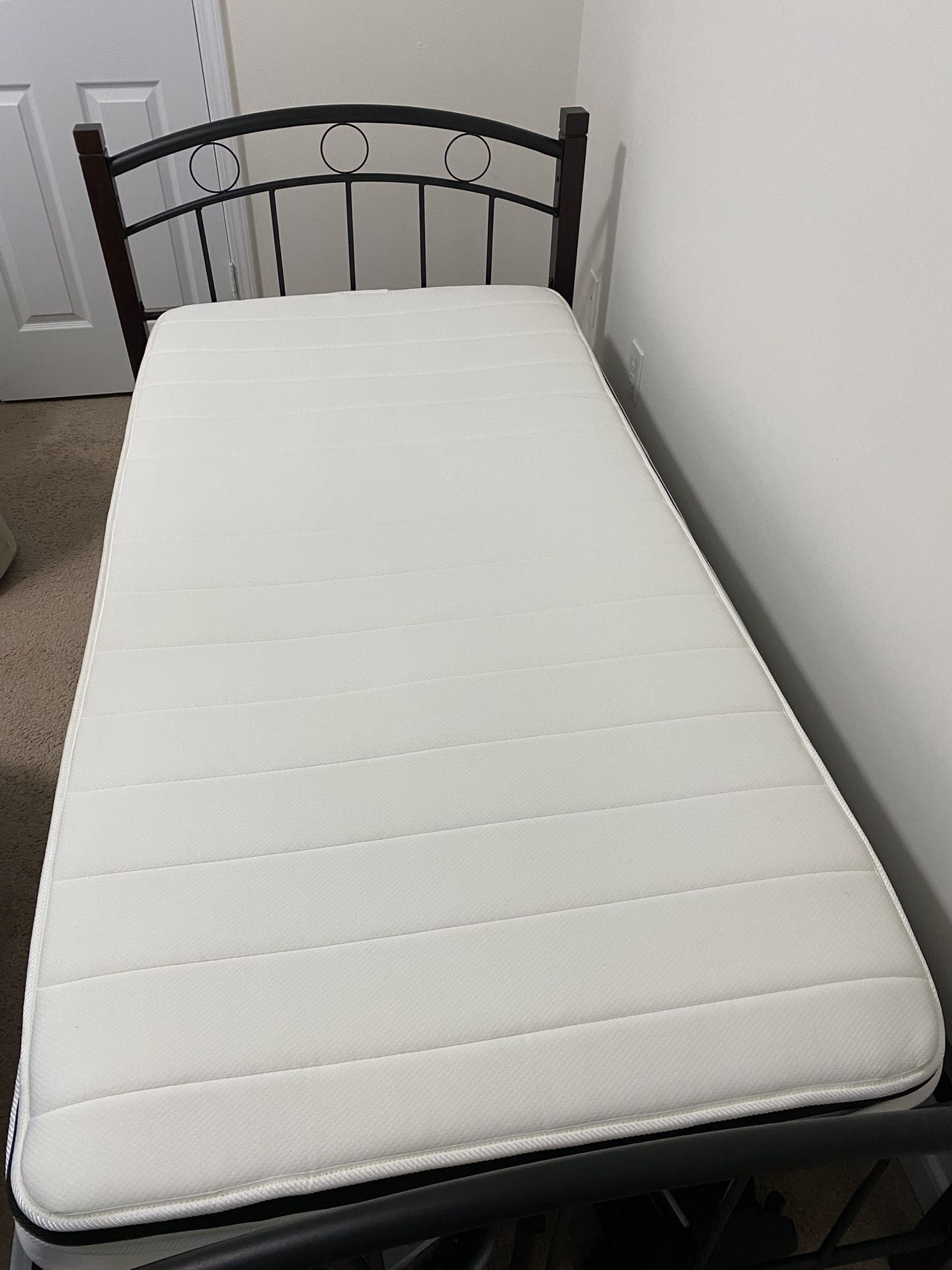 Hodedah Complete Metal Platform Bed With Mattress