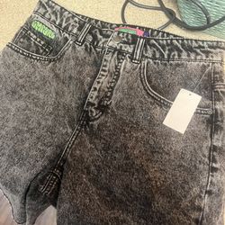 Empyre Women's Grey Washed Jean Shorts 