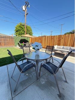 $150 beautiful patio set FREE DELIVERY