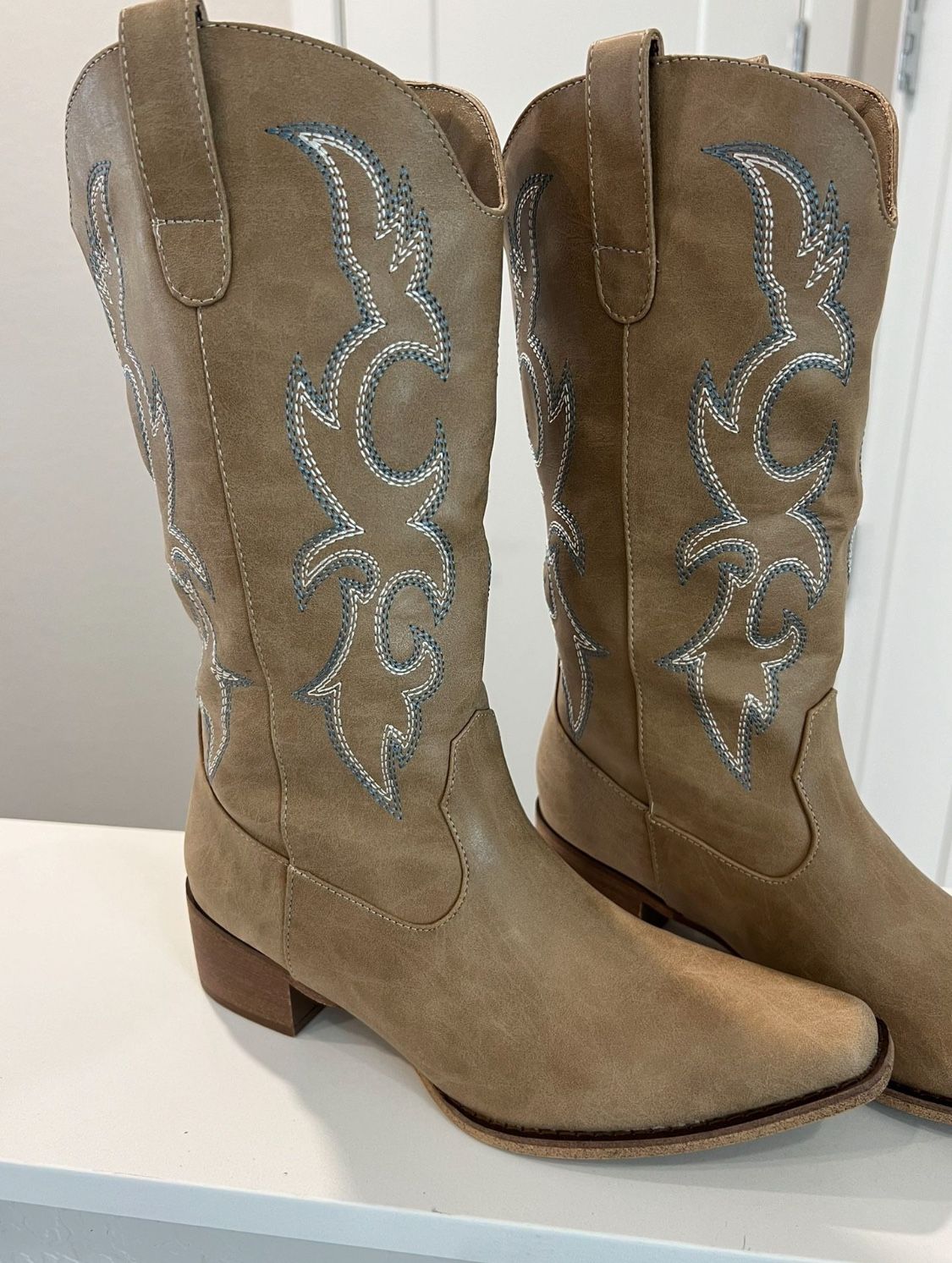 NEW WOMENS COWGIRL BOOTS