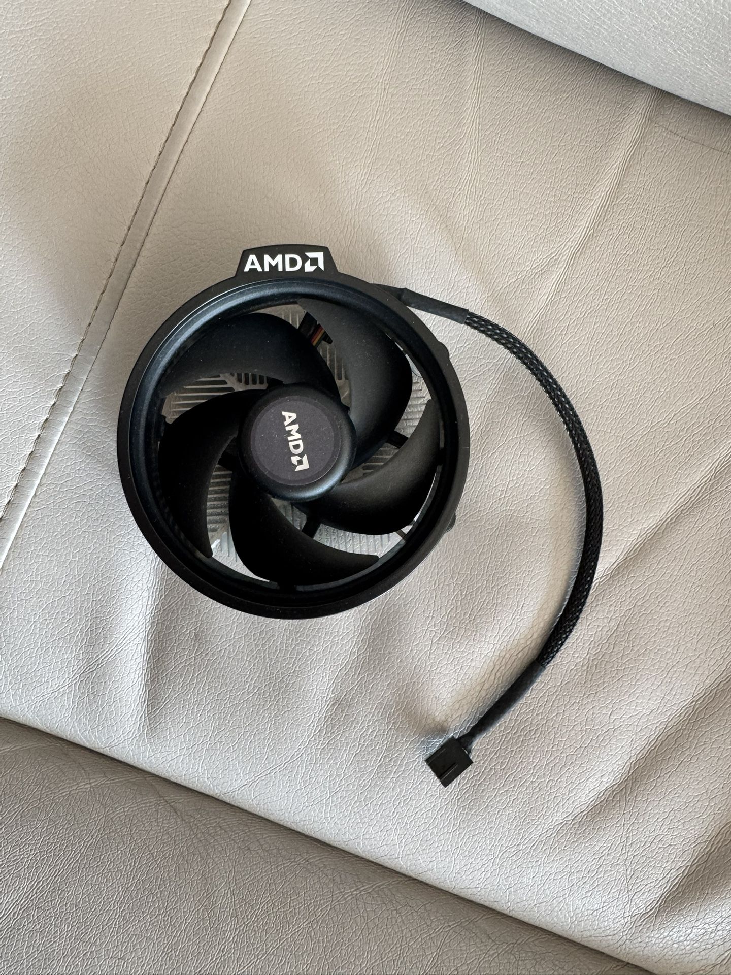 AMD Wraith Stealth Socket AM4 4-Pin Connector CPU Cooler Fan GR30FR(40)