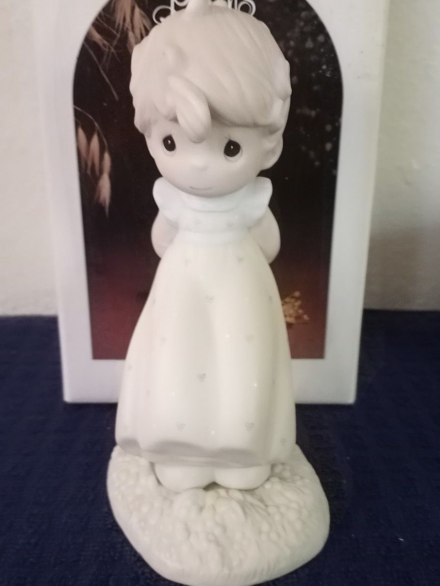 Precious Moments AUTUMNS PRAISE figurine 