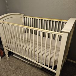 Pottery Barn Crib And Changing Table