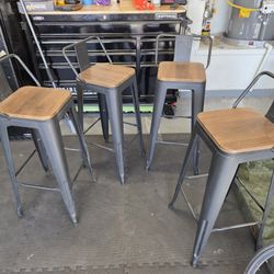 Bar Stools 