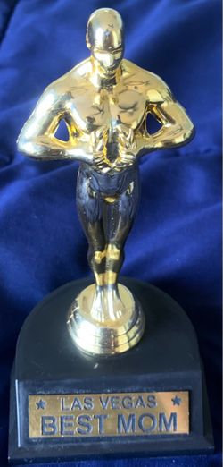 Las Vegas Best Mom Novelty Trophy 7.5 inches tall