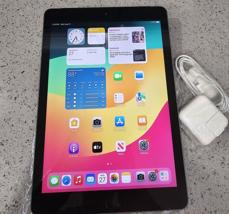 Apple iPad 6th Gen 32GB 9.7" WiFi+Cellular UNLOCKED-Space Gray