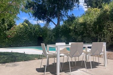 Modern Powder Coated Aluminum White Outdoor Table