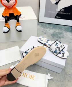 Bow Dior