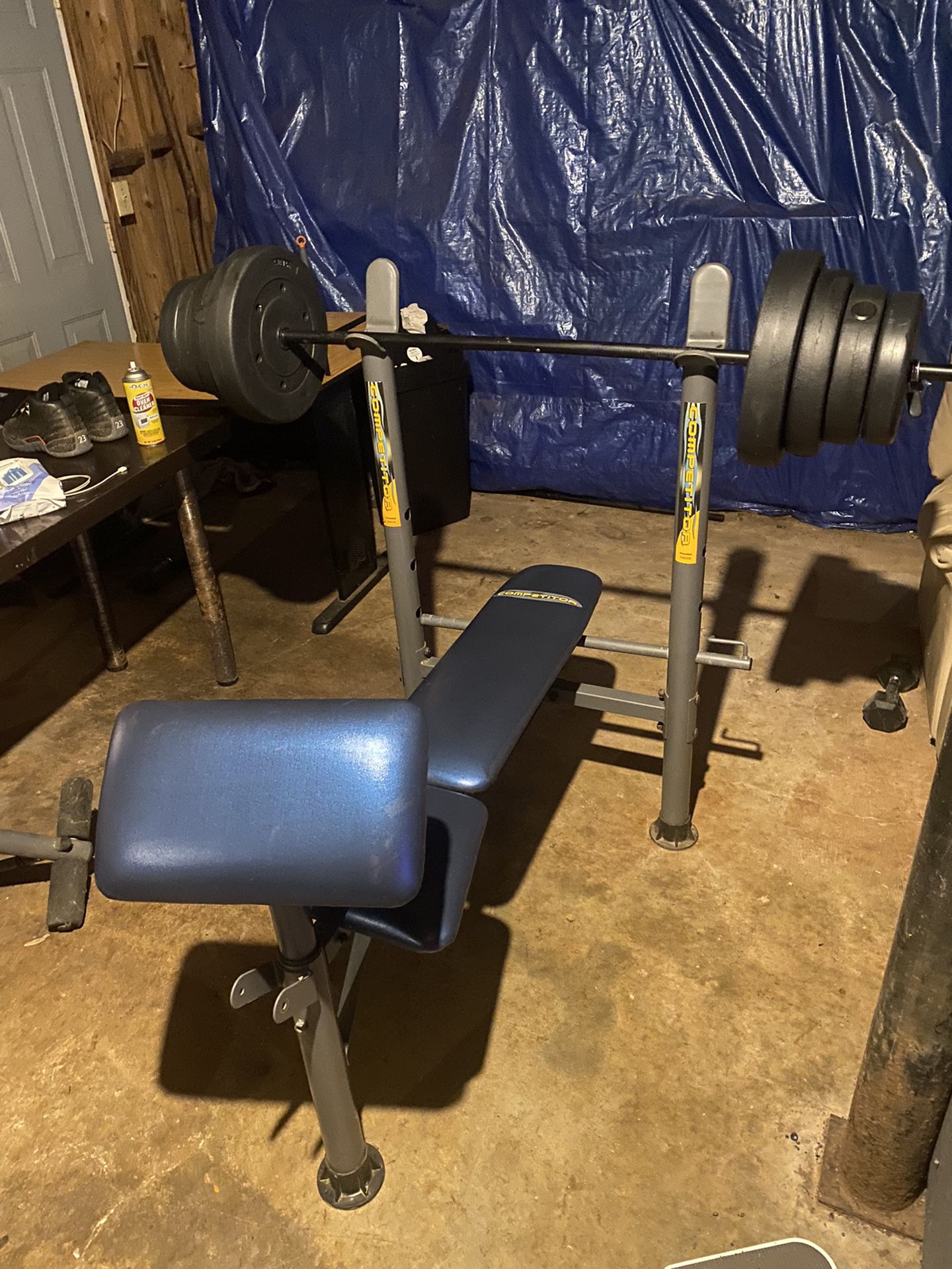Small Workout Bench W/ Barbell & Weight Plates 
