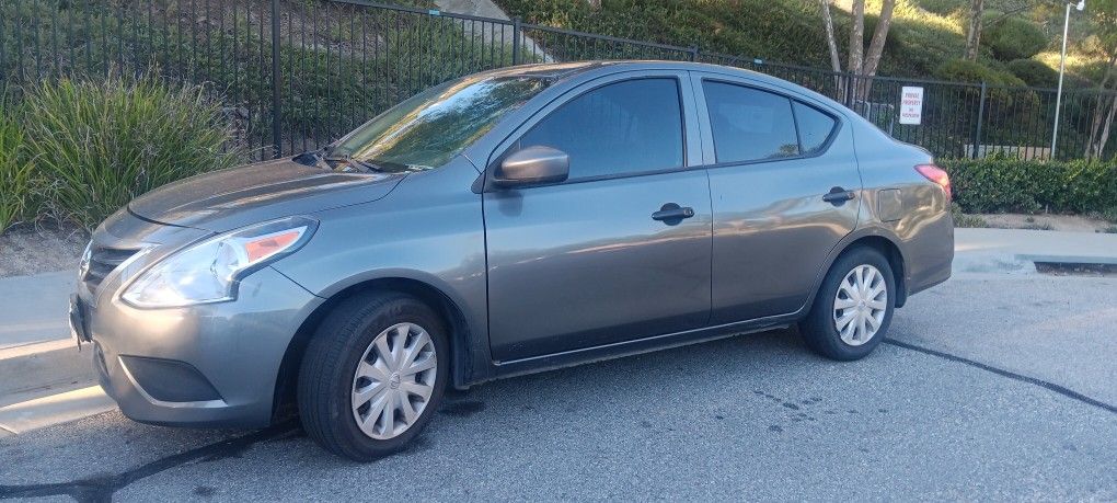 2016 Nissan Versa