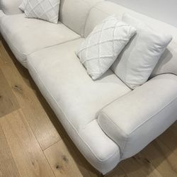 Article Sofa