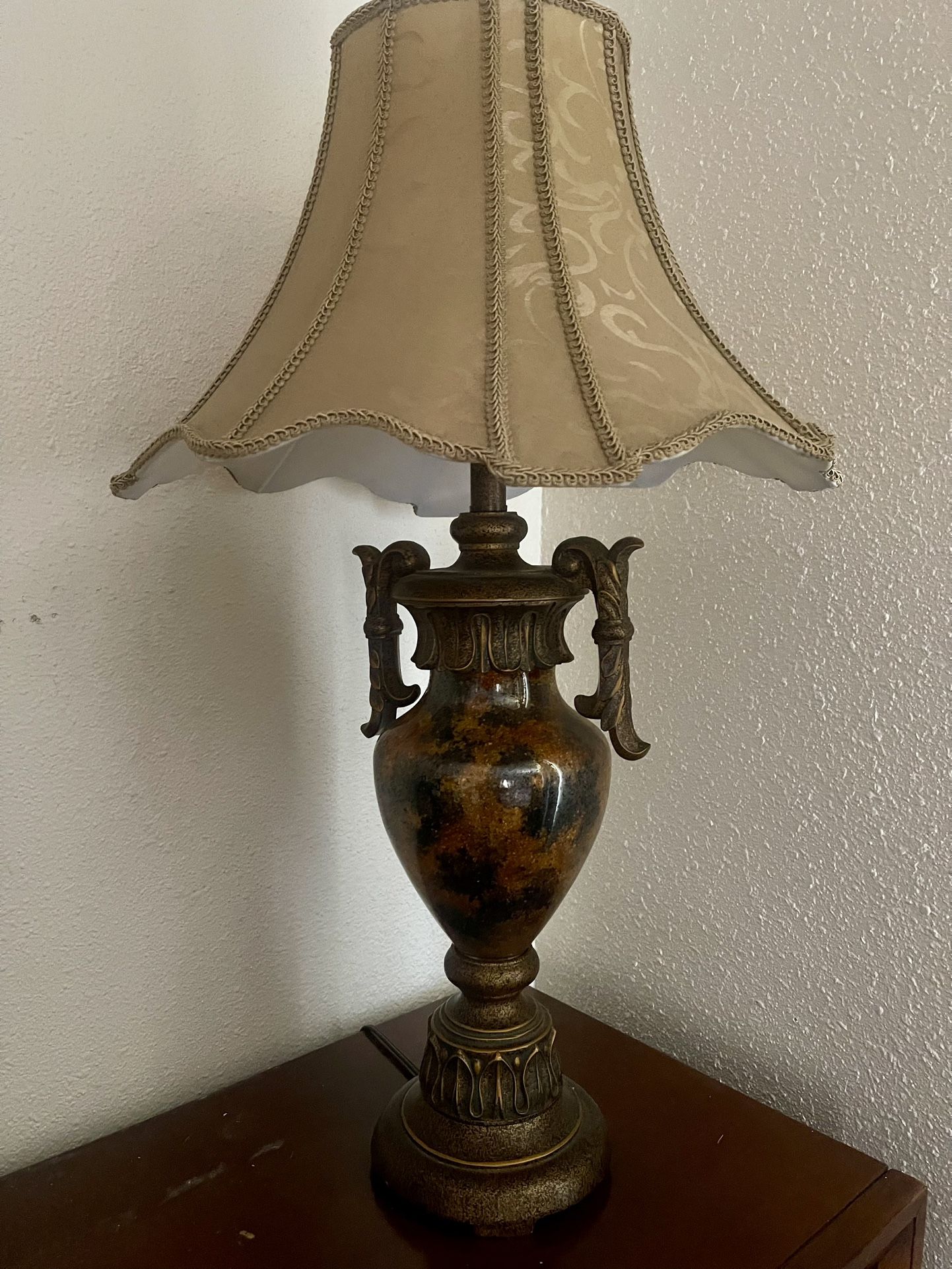 Bonita Lámpara $60