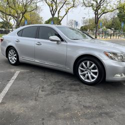 2007 Lexus LS 460