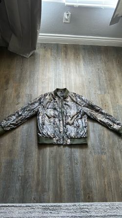 Men’s camo hoodie
