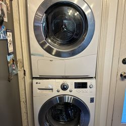 LG Stackable Front Load Electric Washer/Dryer