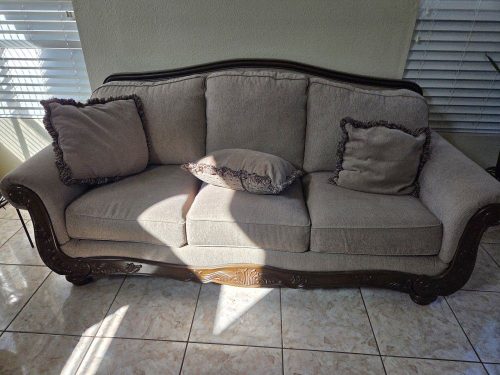 Couch And Love Seat Set
