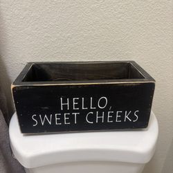 Bathroom Toilet Paper 🧻 