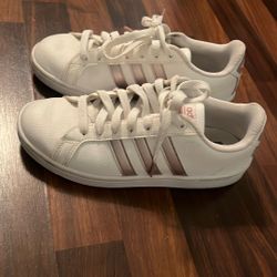 Women’s Adidas 6 1/2