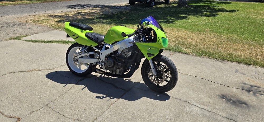 1996 Honda Cbr900rr