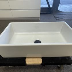 New Elkay Farmhouse Style Sink 