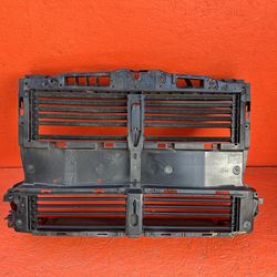 2020 - 2024 Ford Escape Radiator Support Air Shutter W/ Motor OEM Missing 4 Flap