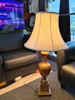 VINTAGE LAMP