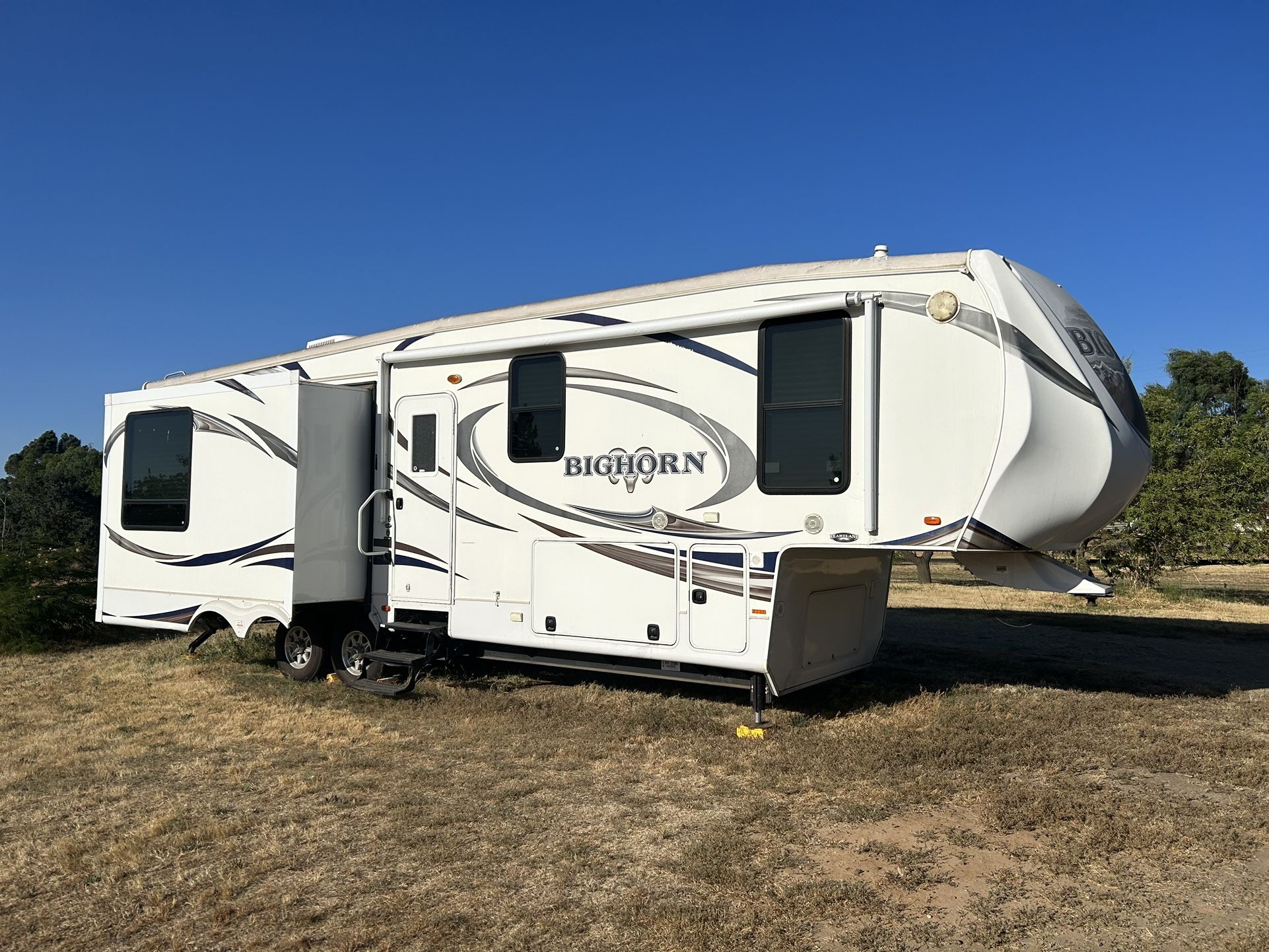 2012 Heartland Bighorn 3070RL