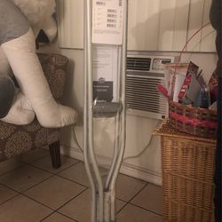 New Adult Crutches 