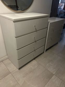Beautiful Dressers Set