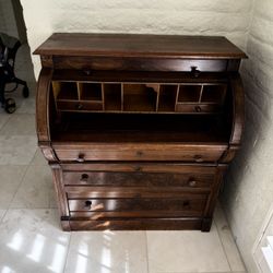 Baltic States Neoclassical Mahogany Cylinder Desk, Circa 1790