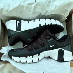 Nike Running Shoes 7.5
