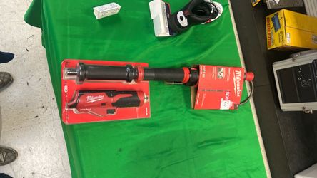 Milwaukee 12v snake