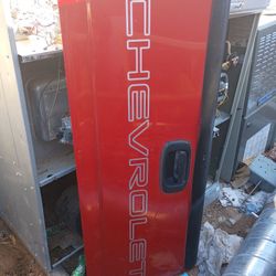 Stepside Chevy Silverado Tailgate In Good Condition 