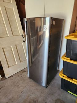 LG freezer like new.