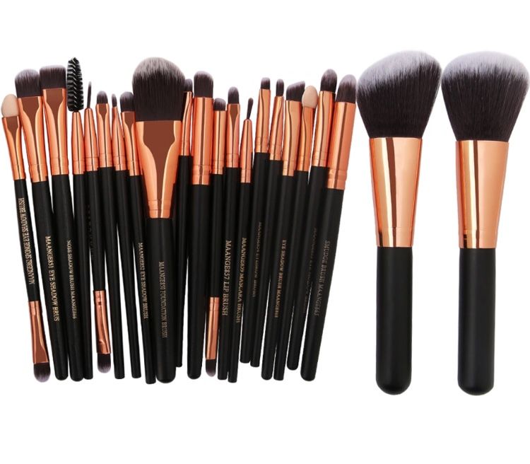 Beauty makeup brushes