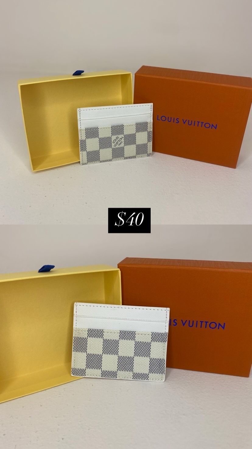 Card holder white