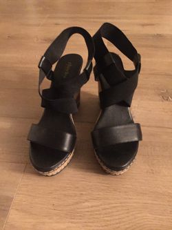 Black wedges
