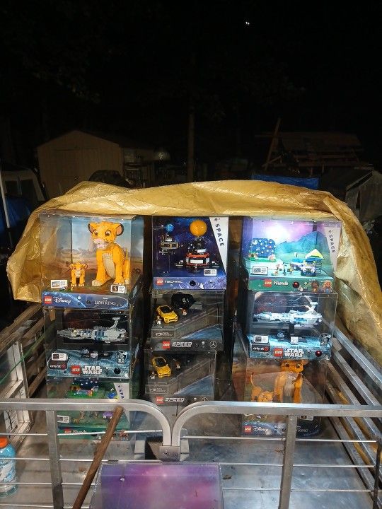 Lego Displays Collectors Items (Each Display Sold Separately And As Seen In Pictures)
