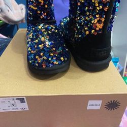 Girls Size 4 UGG Sparkle Boots Brand New Never Worn