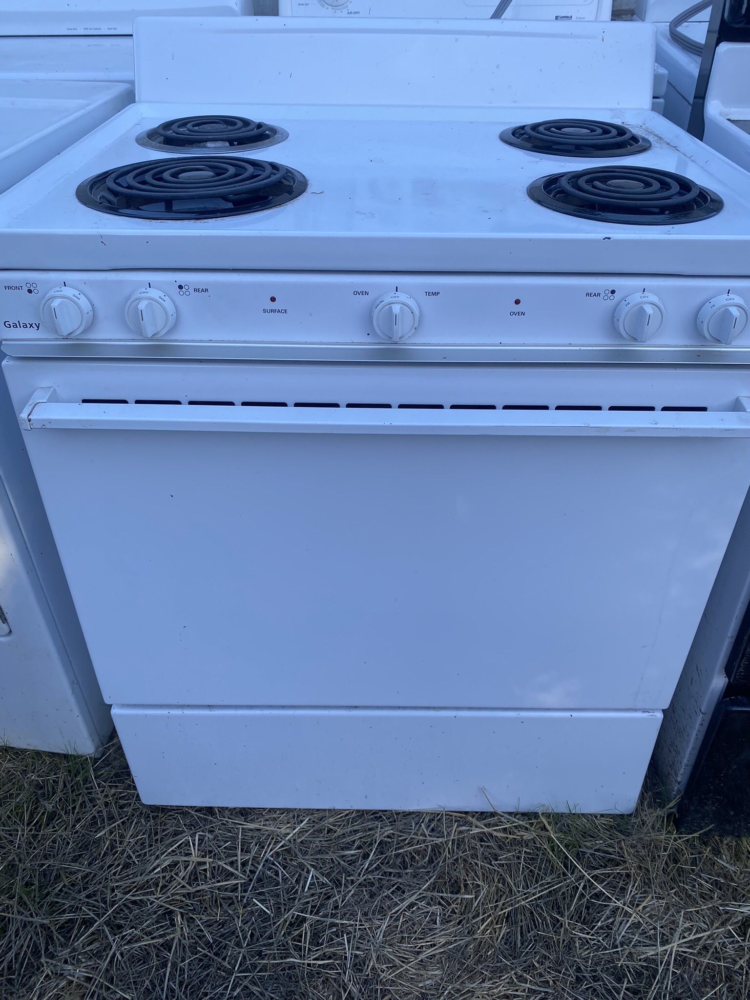 USED 4 BURNER RANGE