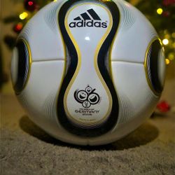 Adidas Teamgeist 2006 