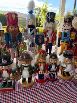 NUTCRACKER FAMILY
