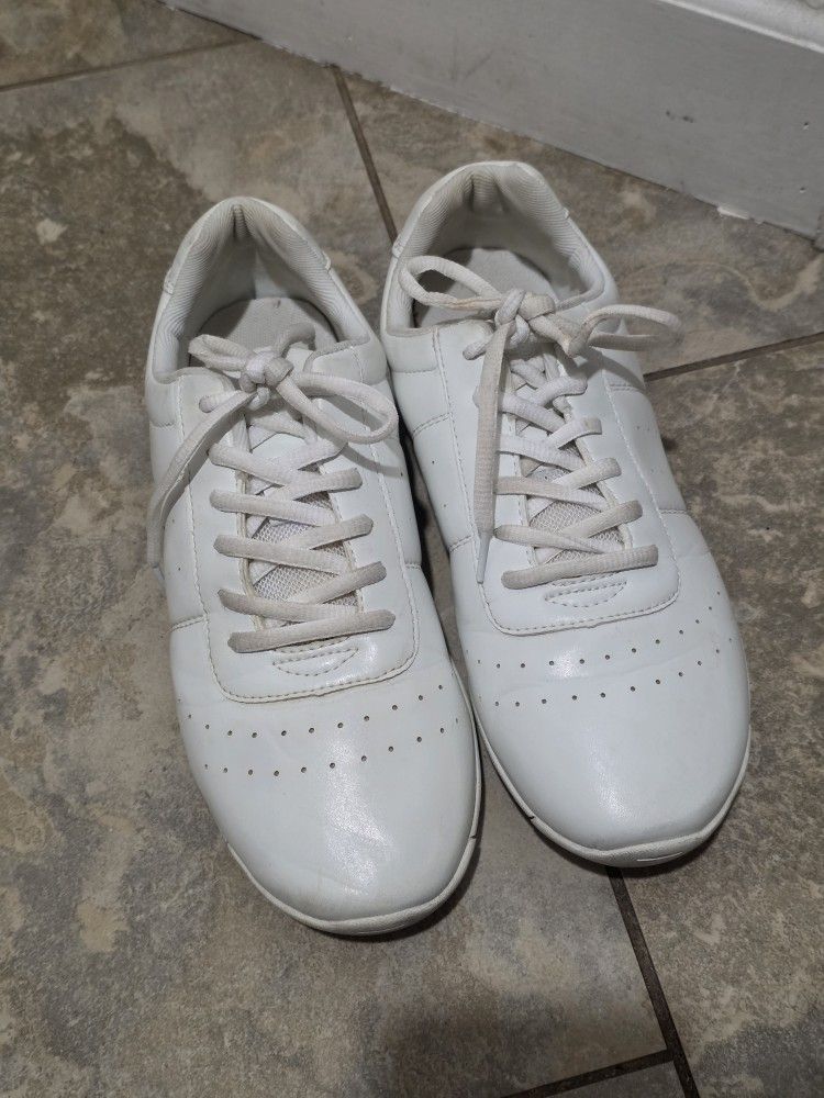 Cheer White Shoes Size 10 Women's 