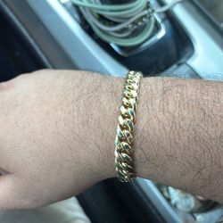 Cuban Bracelet Brand New 8 1/2 In 