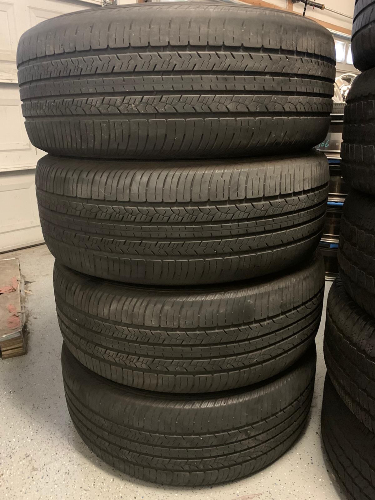 Set of good year assurance c2 fuel max size 265/65/18 with around 30% tread left selling tires only no installation