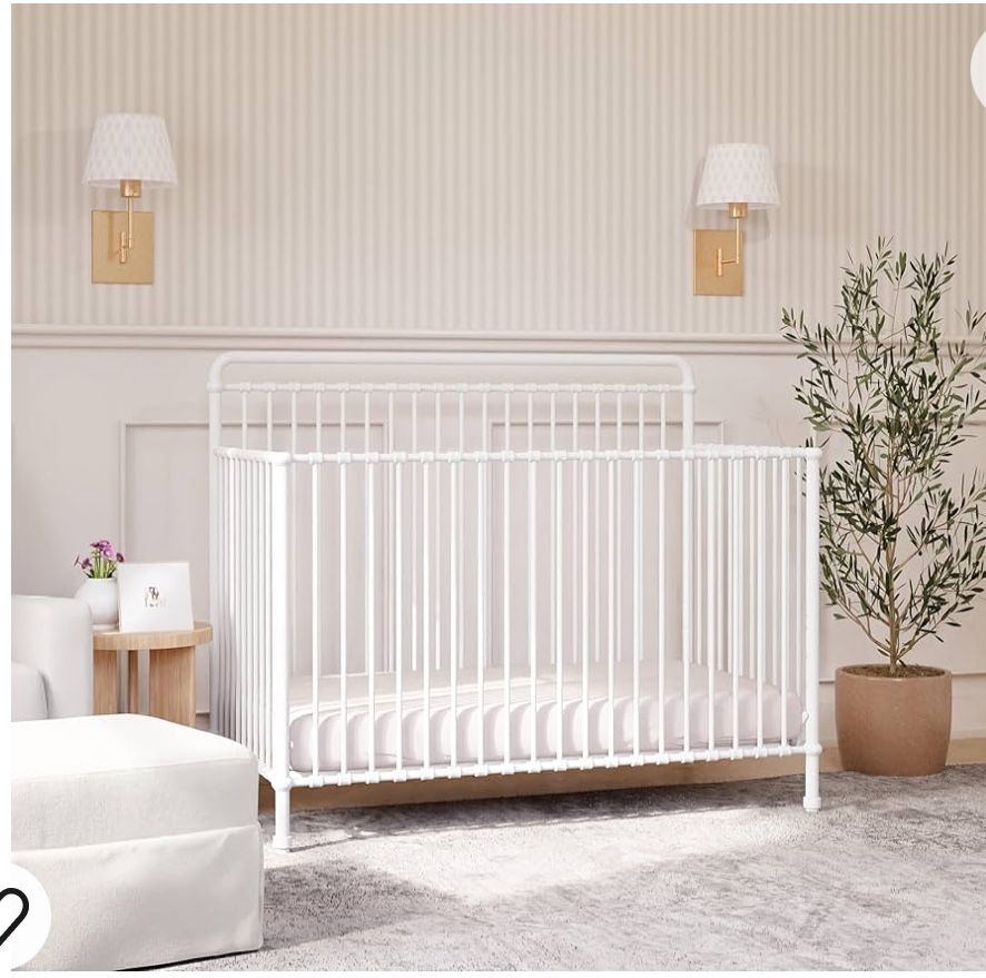 WINSTON CRIB Brand New In Box Mattress Not Incluided